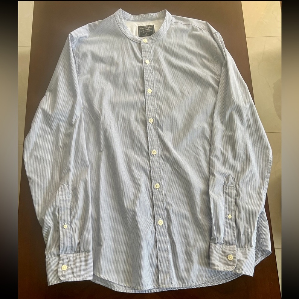 Abercrombie button up - Picture 2 of 3